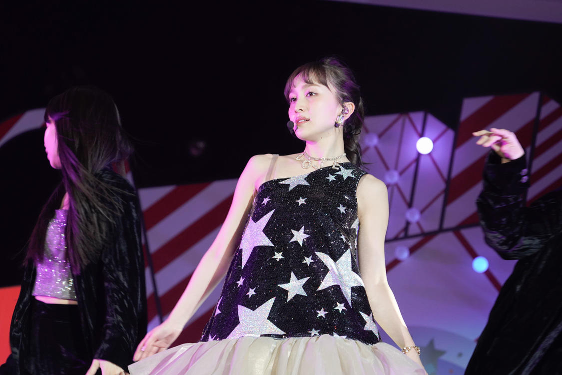 百田夏菜子＜Talk With Me Xmas Night ～シンデレラタイム～＞さいたまスーパーアリーナ（2023年12月25日／©︎上飯坂一・髙田真希子）