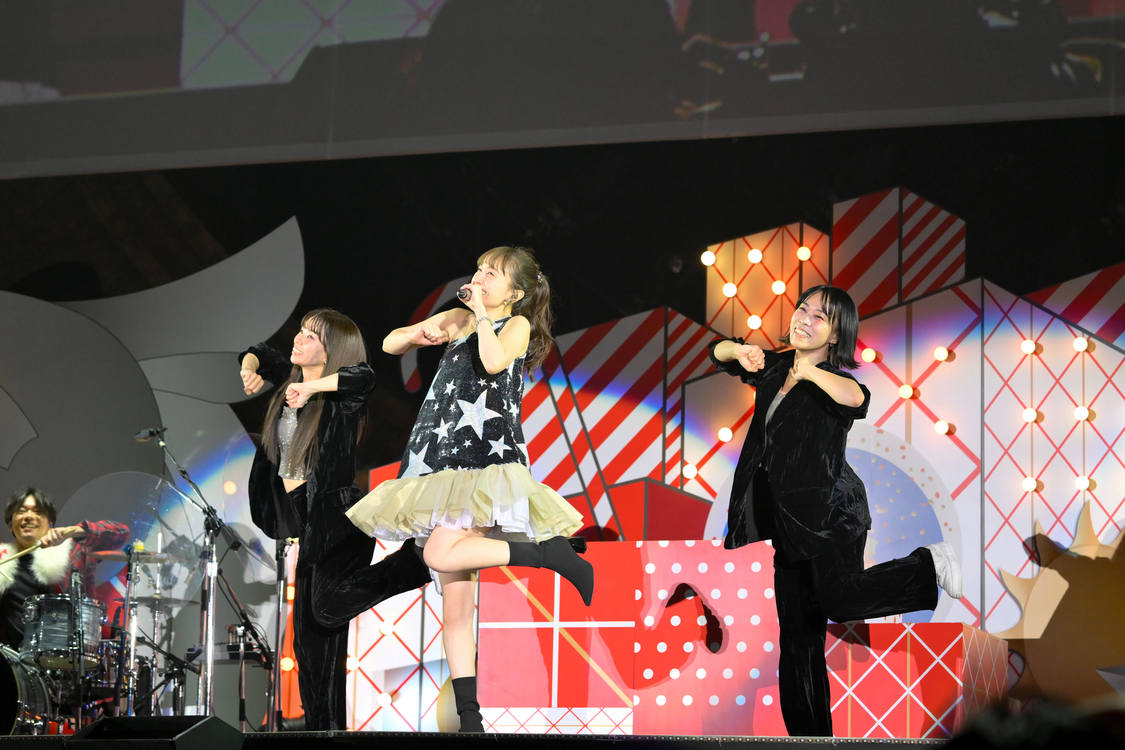 百田夏菜子＜Talk With Me Xmas Night ～シンデレラタイム～＞さいたまスーパーアリーナ（2023年12月25日／©︎上飯坂一・髙田真希子）