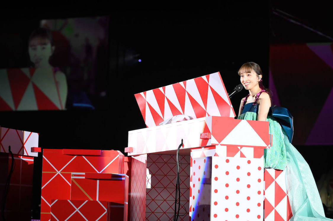 百田夏菜子＜Talk With Me Xmas Night ～シンデレラタイム～＞さいたまスーパーアリーナ（2023年12月25日／©︎上飯坂一・髙田真希子）