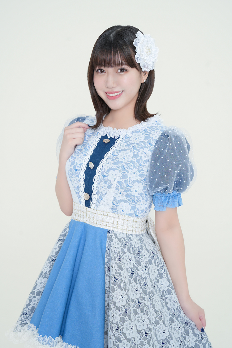  【メンバーカラー・ピンク】 <近年の主な活動> ・DeNA「ポコチャ」CM ・映画『妻の電池切れ』 ・TVドラマ『結婚予定日(MBS) 大谷美咲(おおたに・みさき) 【メンバーカラー・赤】 <近年の主な活動> ・もの憂げコンピレーションアルバム「詩華集」 収録楽曲『ごみ feat.大谷美咲』にてソロとして初めて フィーチャリング参加。 和泉芳怜