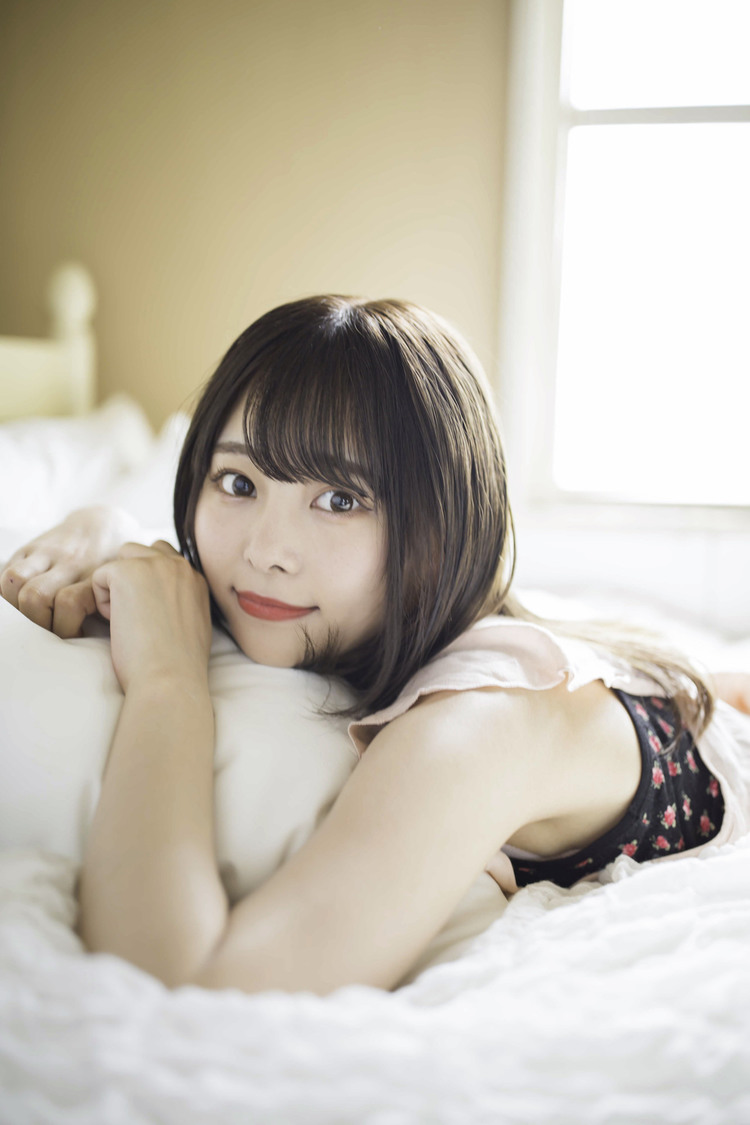 青木りさ（ネコプラ∞）1st写真集『RISA〜高校最後の夏〜』より