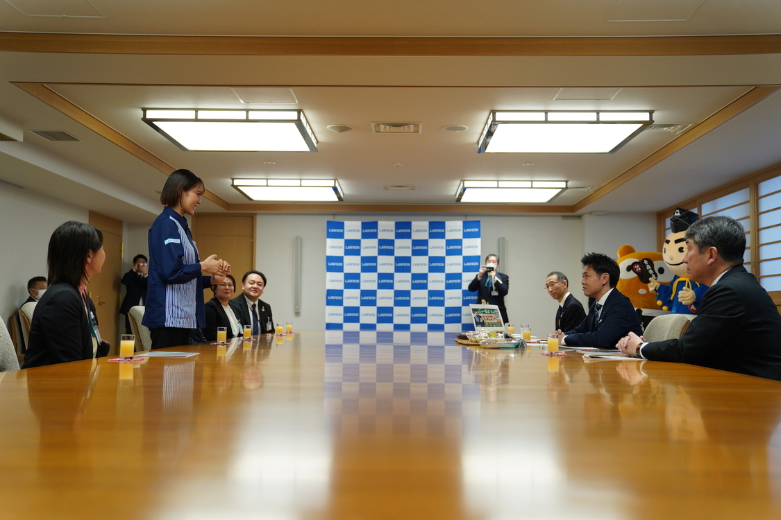 青森県庁にて宮下宗一郎知事に表敬訪問（2024年1月16日）