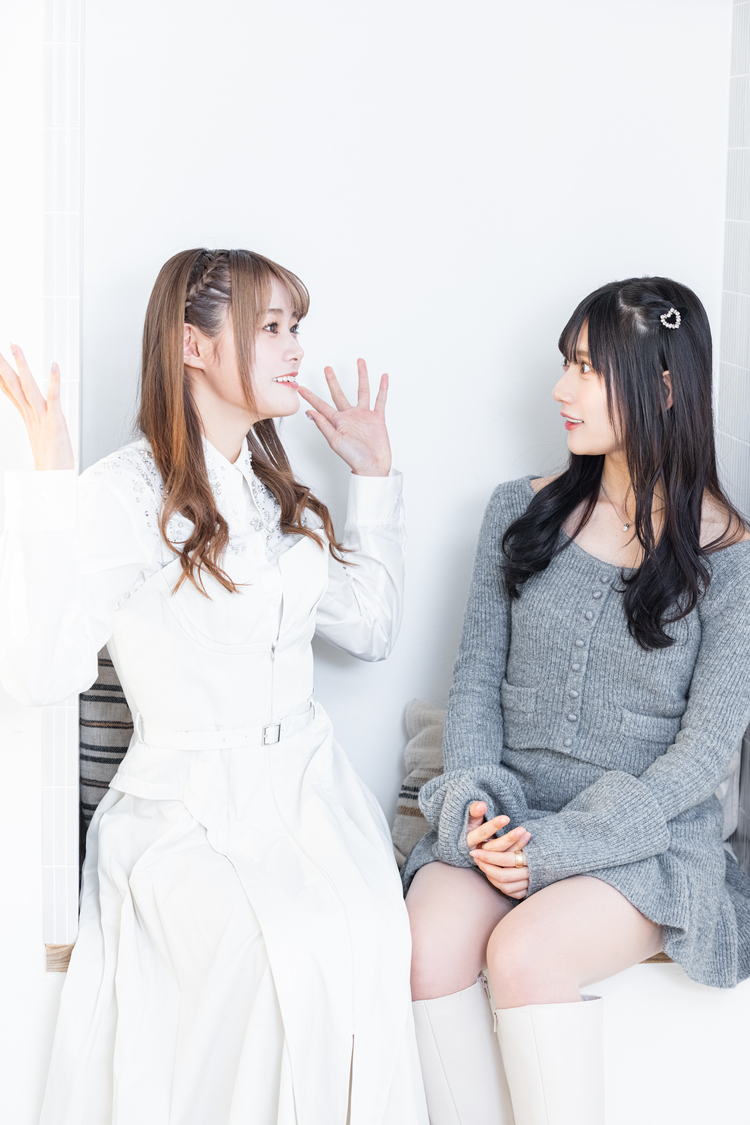 長谷川玲奈、山田麻莉奈