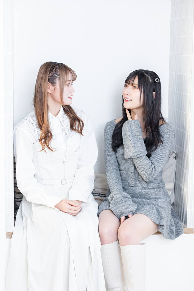 長谷川玲奈、山田麻莉奈