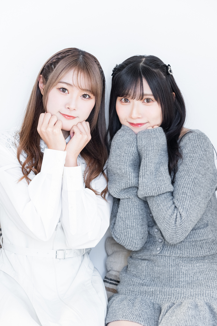 長谷川玲奈、山田麻莉奈