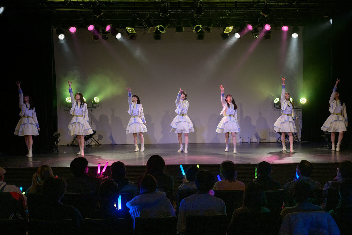 ＜新生ラストアイドル定期公演 vol1＞DDD 青山クロスシアター（2024年1月28日／©︎ GATE Inc.）