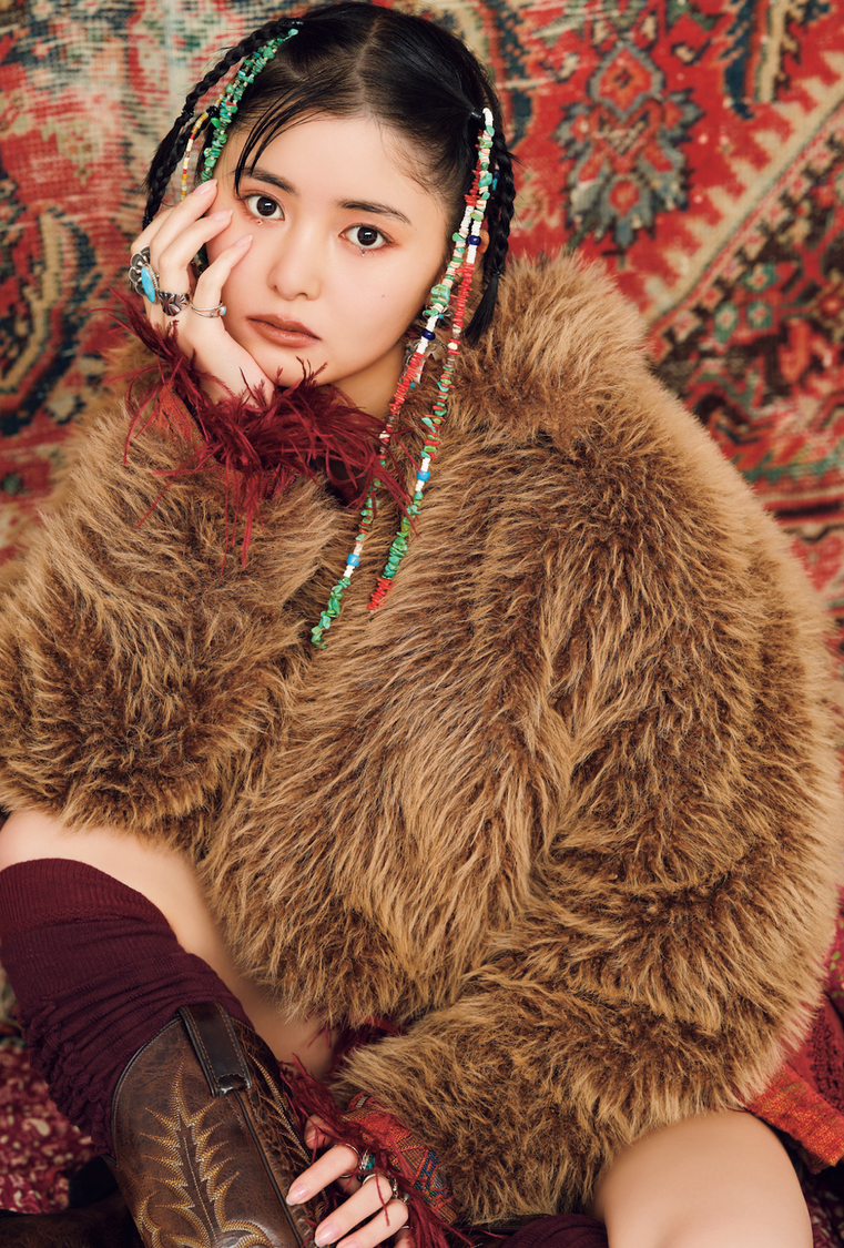 『頓知気さきな CALENDAR BOOK 2024.04-2025.03』楽天ブックス購入特典ポストカード