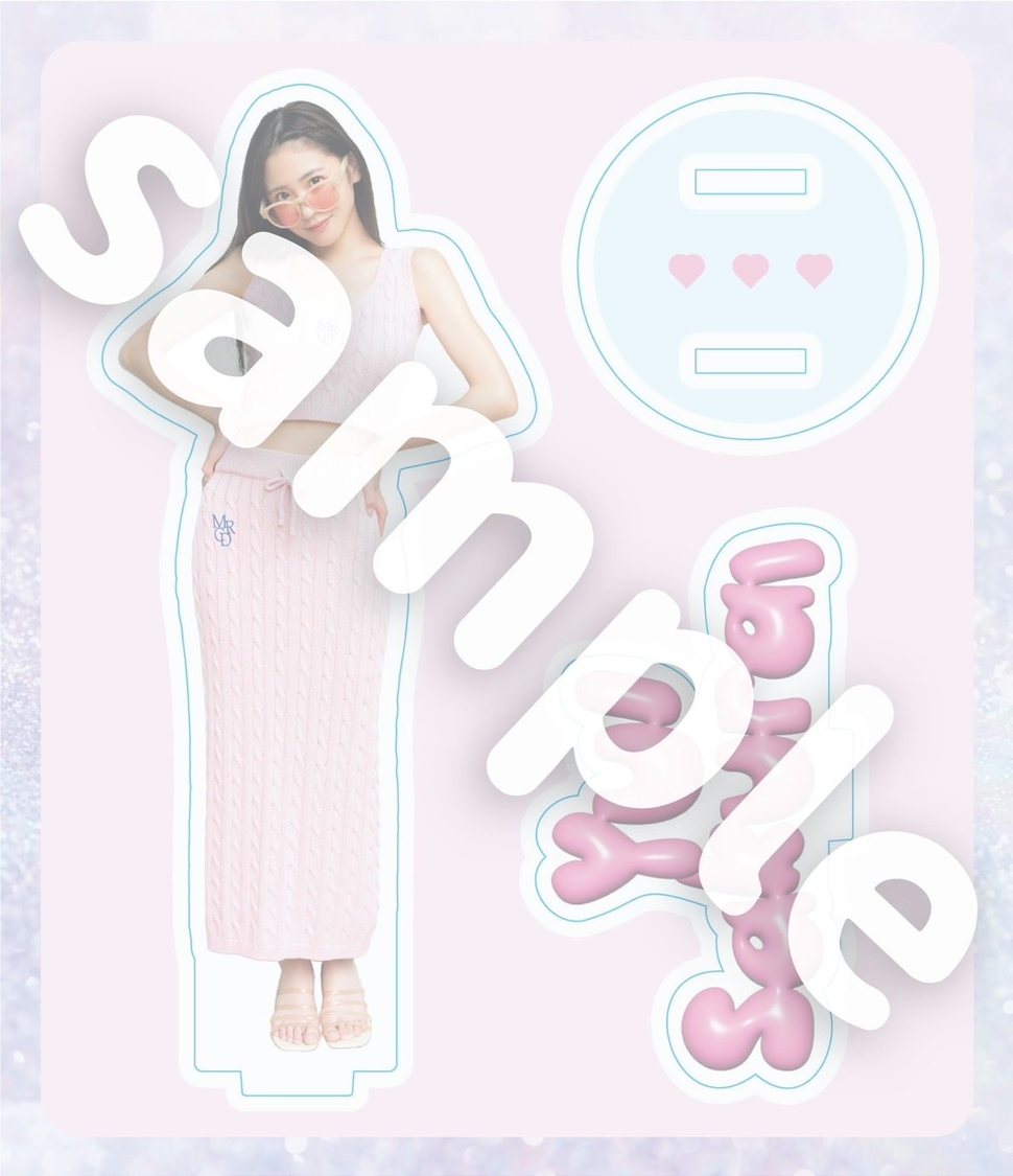 『櫻井優衣1st写真集 YUi』タワーレコードオンライン・渋谷店版アクリルスタンド（全4種中1枚付録）※絵柄、デザインは変更になる場合があります。