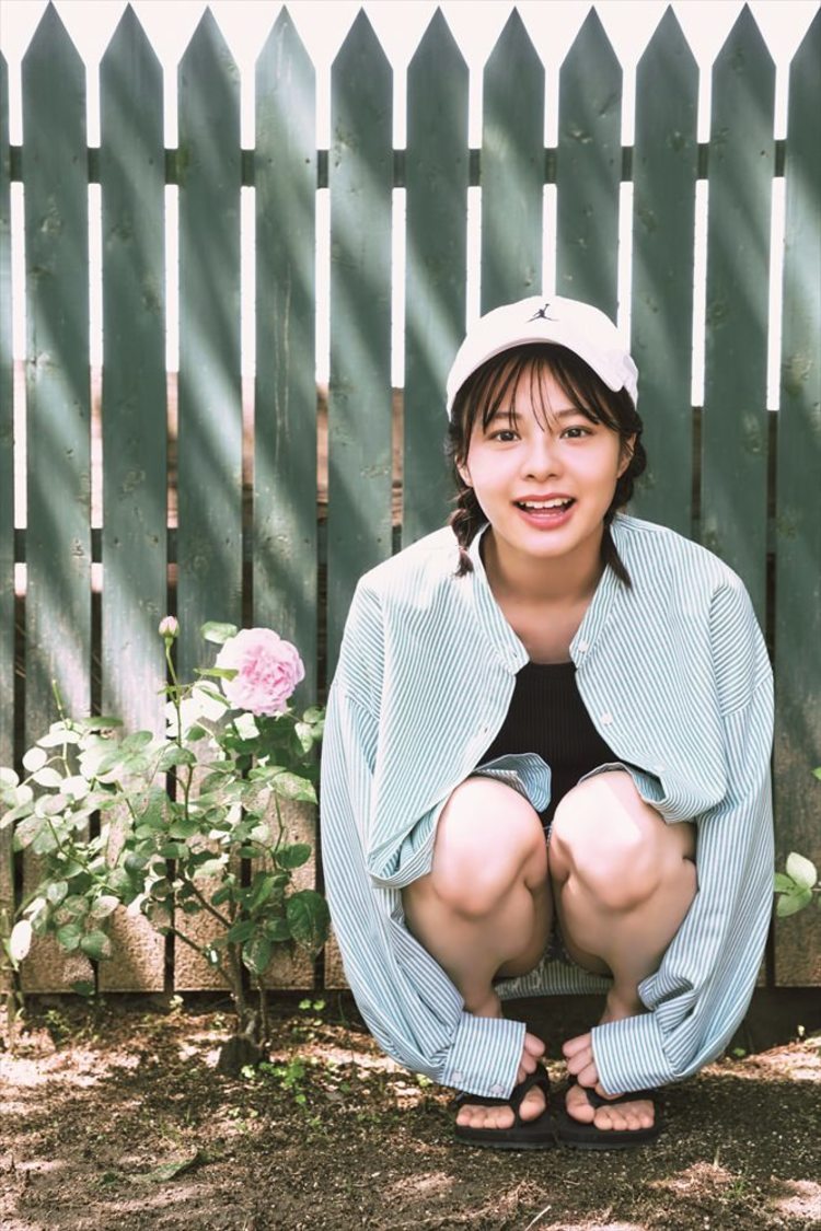 『NGT48 本間日陽 2nd 写真集 陽射し色』未公開カット（(C)KADOKAWA (C)Flora PHOTO/ You Ishii）