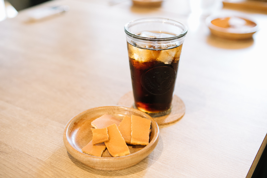 東京・世田谷『松﨑煎餅 松陰神社前店』より