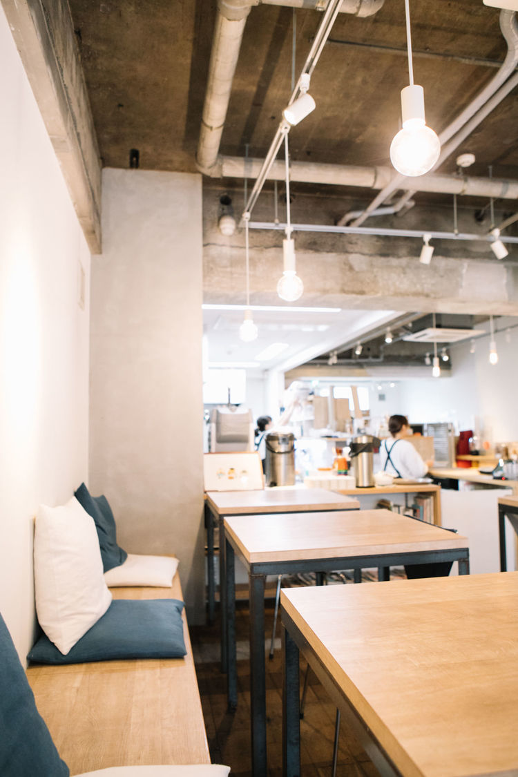 東京・世田谷『松﨑煎餅 松陰神社前店』より