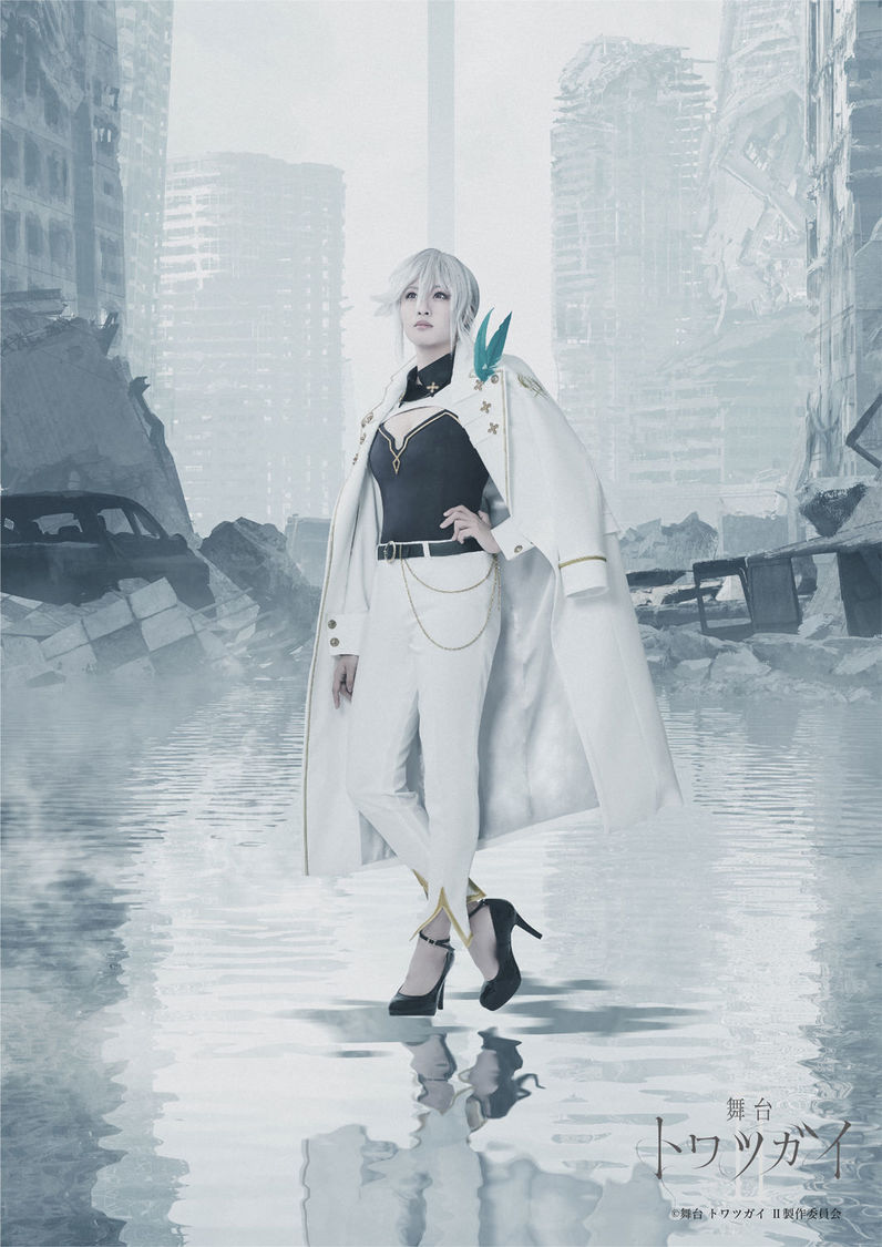 司令役・松田彩希（(C) 舞台 トワツガイ II製作委員会 (C) SQUARE ENIX）