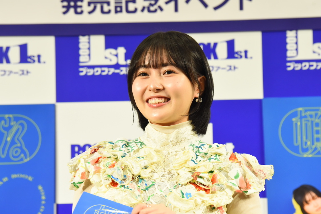 『頓知気さきな CALENDAR BOOK 2024.04-2025.03』（東京ニュース通信社刊）