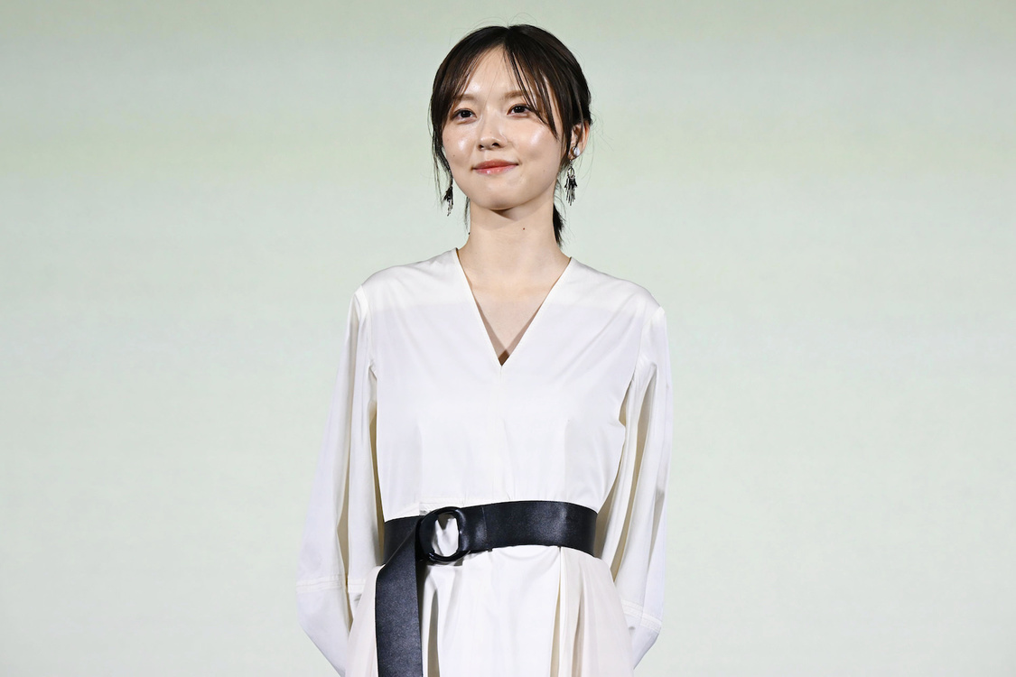 ＜映画『コーヒーはホワイトで』舞台挨拶＞（2024年2月17日／©️映画「コーヒーはホワイトで」製作委員会）