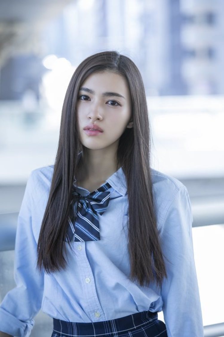 長見玲亜1st写真集『玲亜』（東京ニュース通信社刊）