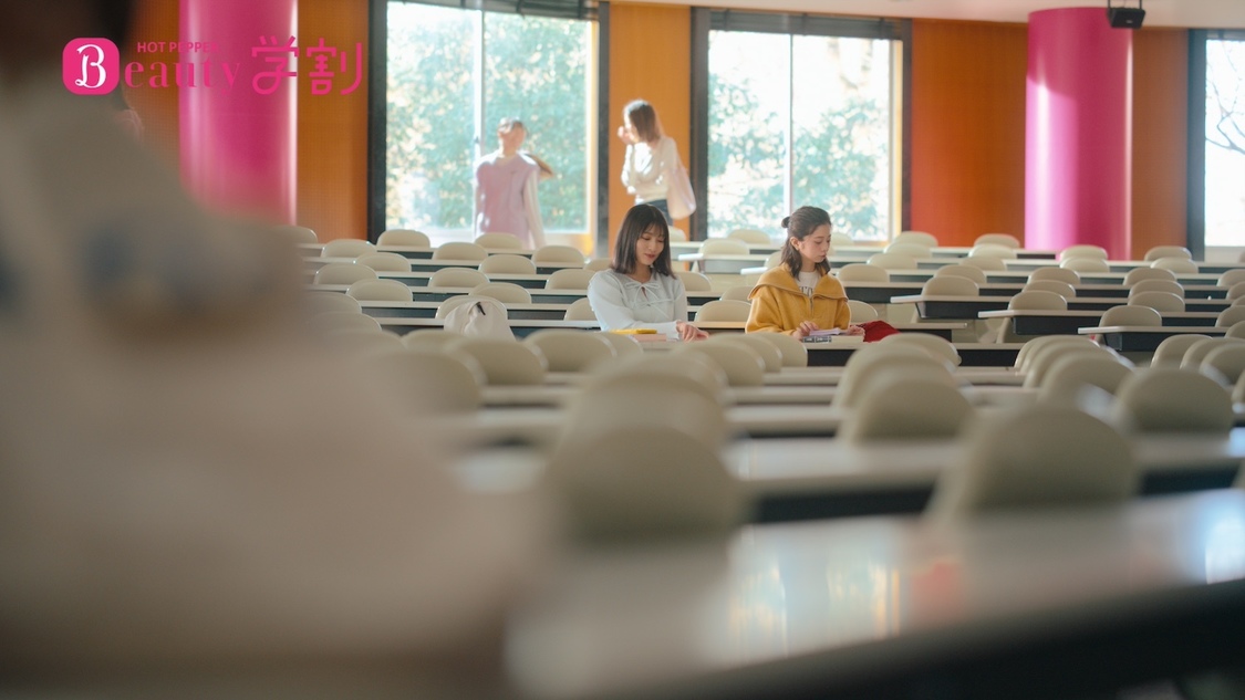 『ホットペッパービューティー』新CM「ありがたい情報」篇より