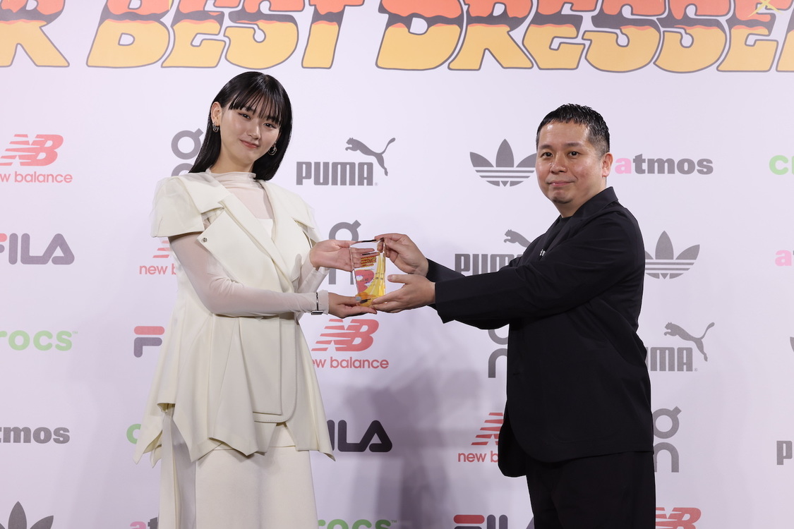 山﨑天（櫻坂46）＜atmos presents SNEAKER BEST DRESSER AWARD（スニーカーベストドレッサー賞）2024授賞式・記者発表会＞AOYAMA GRAND HALL（2024年2月22日）
