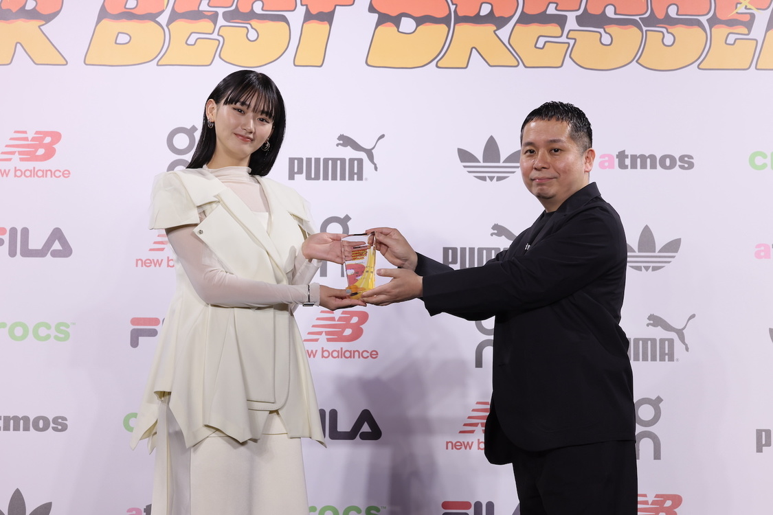 山﨑天（櫻坂46）＜atmos presents SNEAKER BEST DRESSER AWARD（スニーカーベストドレッサー賞）2024授賞式・記者発表会＞AOYAMA GRAND HALL（2024年2月22日）