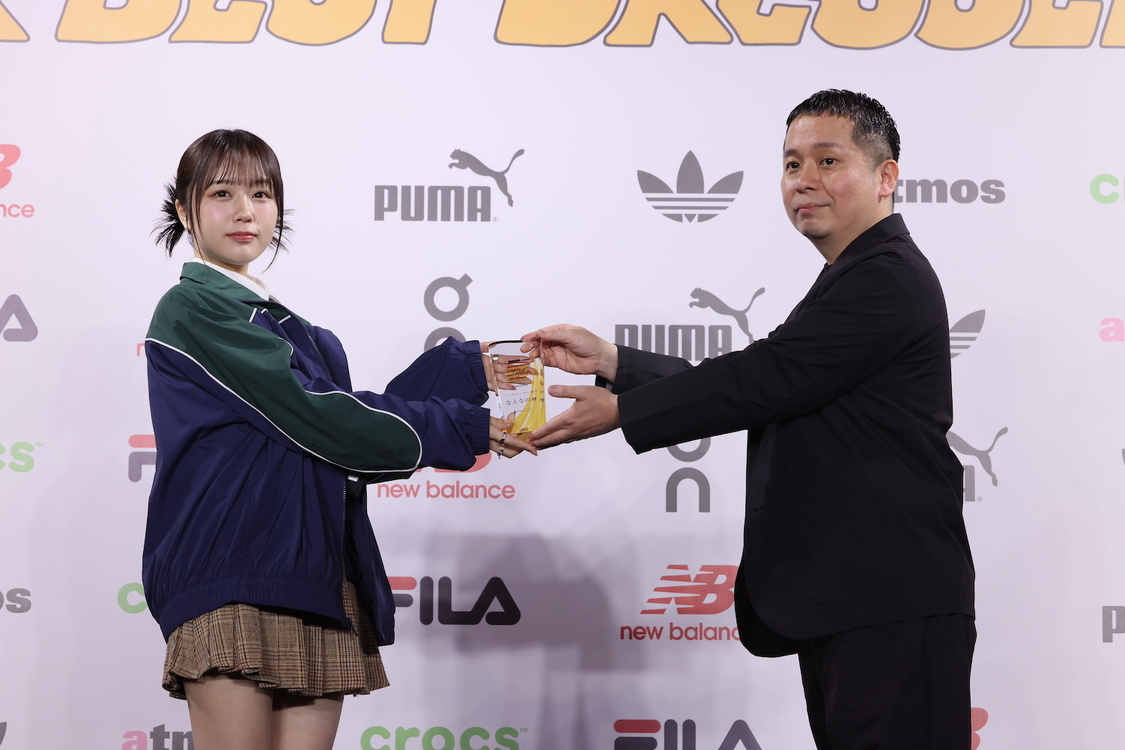 なえなの＜atmos presents SNEAKER BEST DRESSER AWARD（スニーカーベストドレッサー賞）2024授賞式・記者発表会＞AOYAMA GRAND HALL（2024年2月22日）