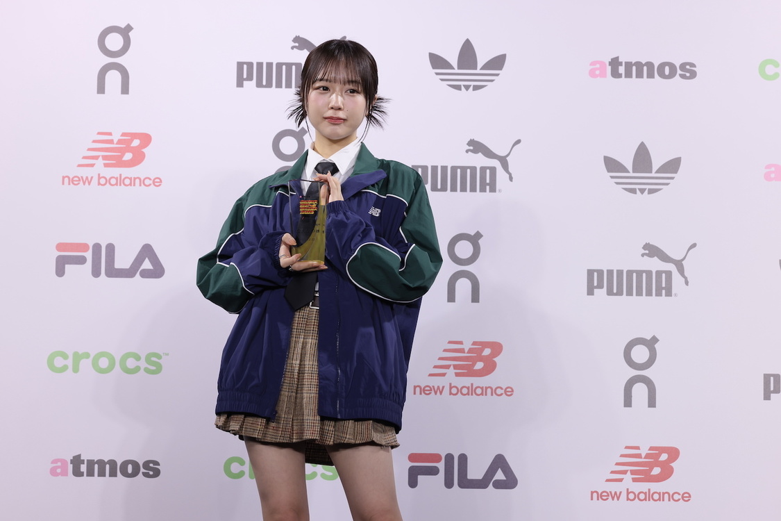 なえなの＜atmos presents SNEAKER BEST DRESSER AWARD（スニーカーベストドレッサー賞）2024授賞式・記者発表会＞AOYAMA GRAND HALL（2024年2月22日）