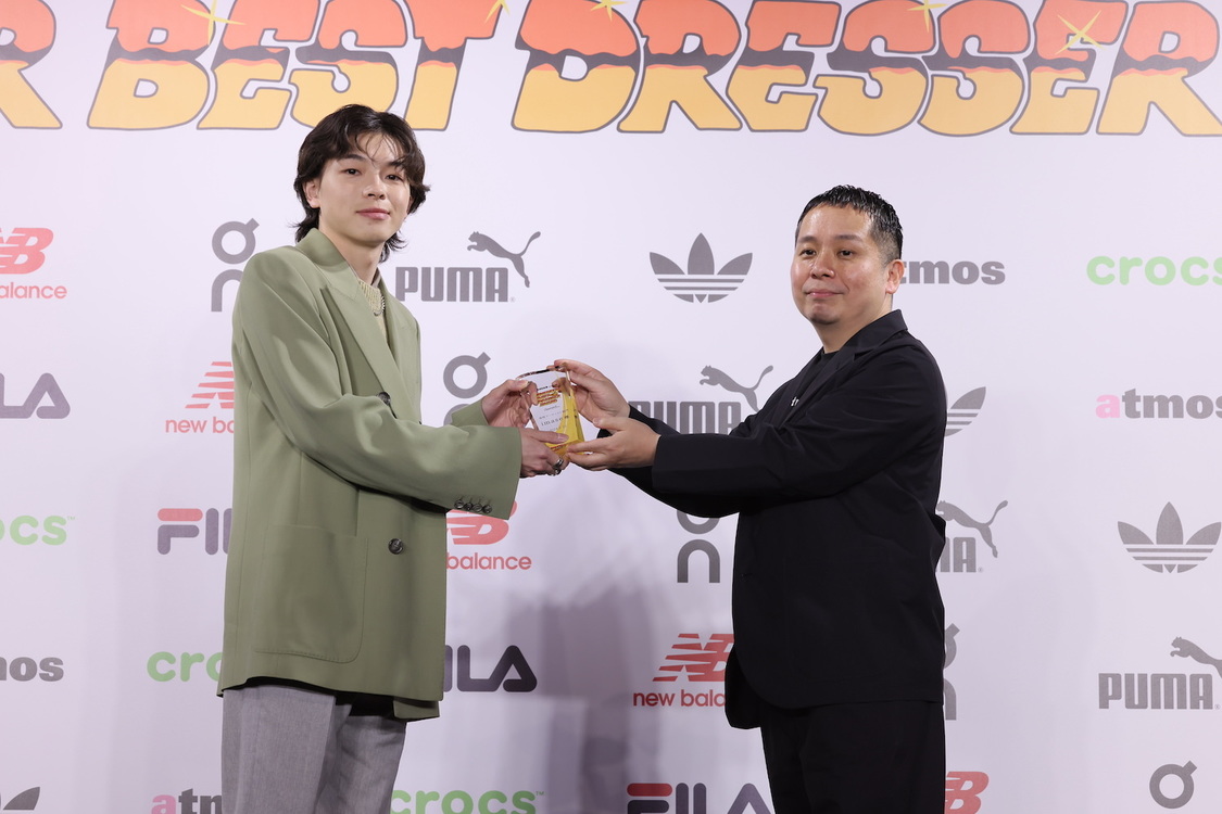 imase＜atmos presents SNEAKER BEST DRESSER AWARD（スニーカーベストドレッサー賞）2024授賞式・記者発表会＞AOYAMA GRAND HALL（2024年2月22日）