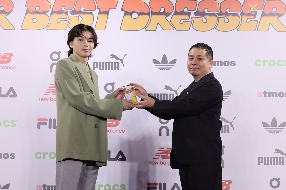 imase＜atmos presents SNEAKER BEST DRESSER AWARD（スニーカーベストドレッサー賞）2024授賞式・記者発表会＞AOYAMA GRAND HALL（2024年2月22日）