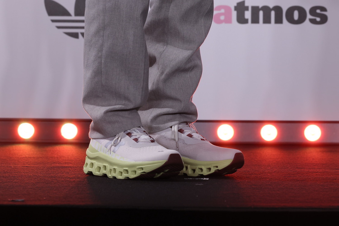 imase＜atmos presents SNEAKER BEST DRESSER AWARD（スニーカーベストドレッサー賞）2024授賞式・記者発表会＞AOYAMA GRAND HALL（2024年2月22日）