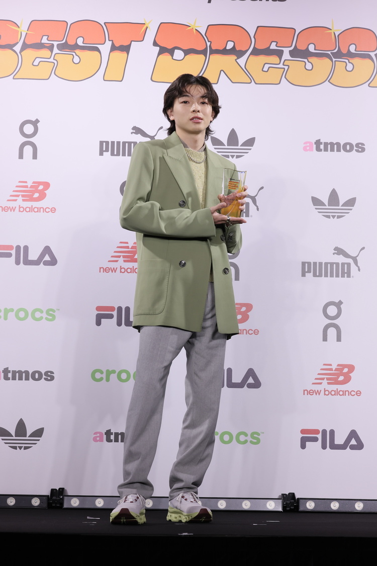 imase＜atmos presents SNEAKER BEST DRESSER AWARD（スニーカーベストドレッサー賞）2024授賞式・記者発表会＞AOYAMA GRAND HALL（2024年2月22日）