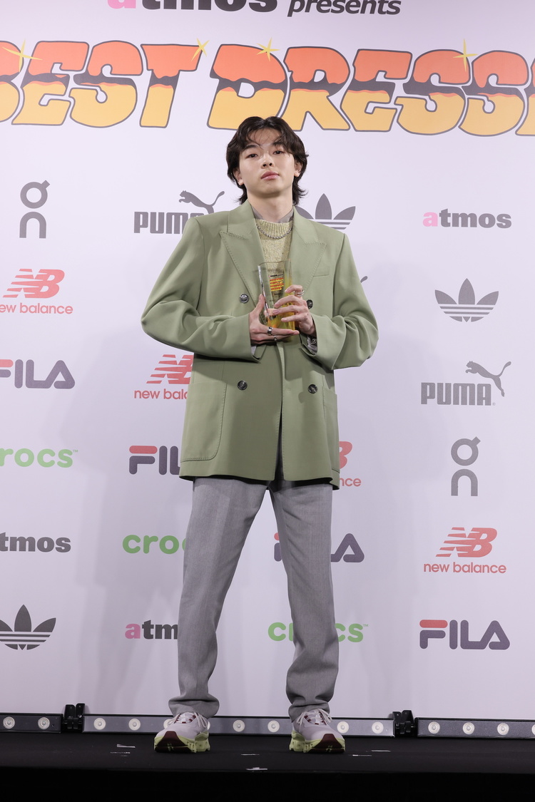 imase＜atmos presents SNEAKER BEST DRESSER AWARD（スニーカーベストドレッサー賞）2024授賞式・記者発表会＞AOYAMA GRAND HALL（2024年2月22日）
