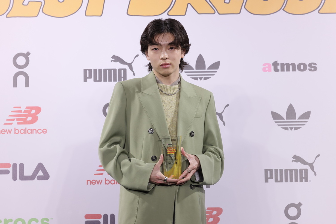 imase＜atmos presents SNEAKER BEST DRESSER AWARD（スニーカーベストドレッサー賞）2024授賞式・記者発表会＞AOYAMA GRAND HALL（2024年2月22日）