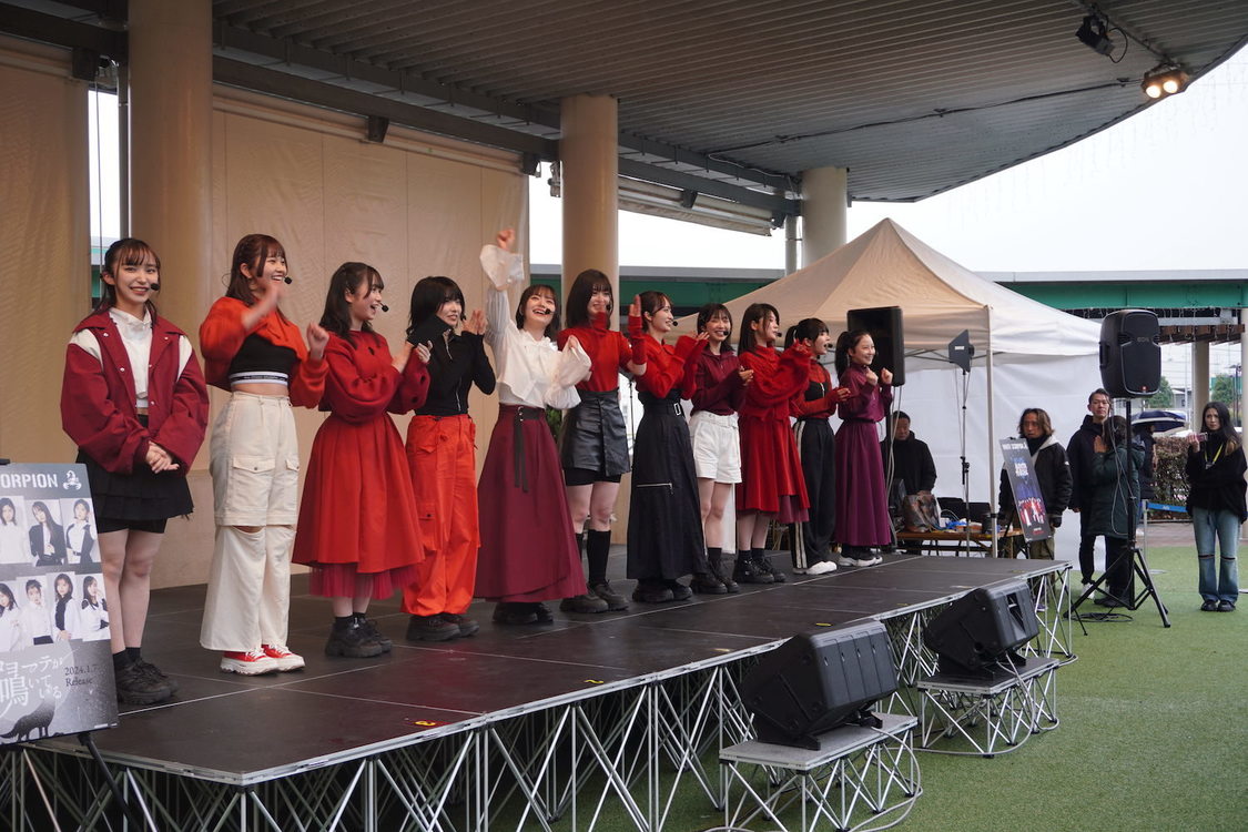 WHITE SCORPION＜4thデジタルシングル「雑踏の孤独」リリース直前イベント＞アリオ橋本 屋外イベント広場（2024年2月23日／©OVERSE）