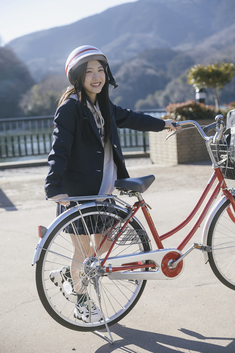 『B.L.T.graduation2024高校卒業』（東京ニュース通信社刊）