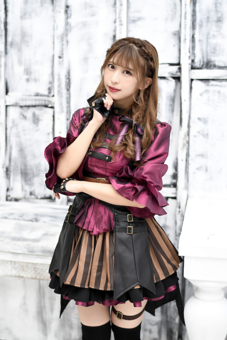 望月ミイミ（MEIMI MOCHIZUKI）