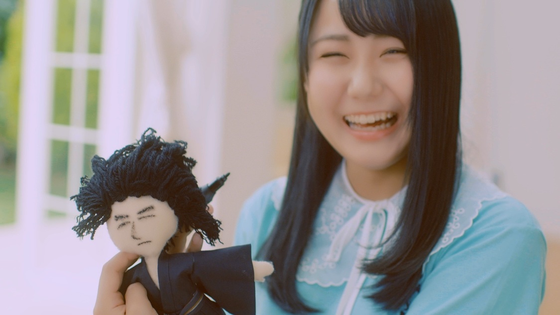 「海の色を知っているか？」MVより　©STU/KING RECORDS