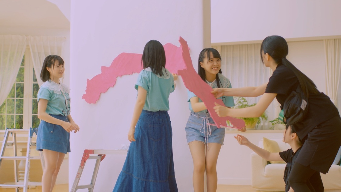 「海の色を知っているか？」MVより　©STU/KING RECORDS