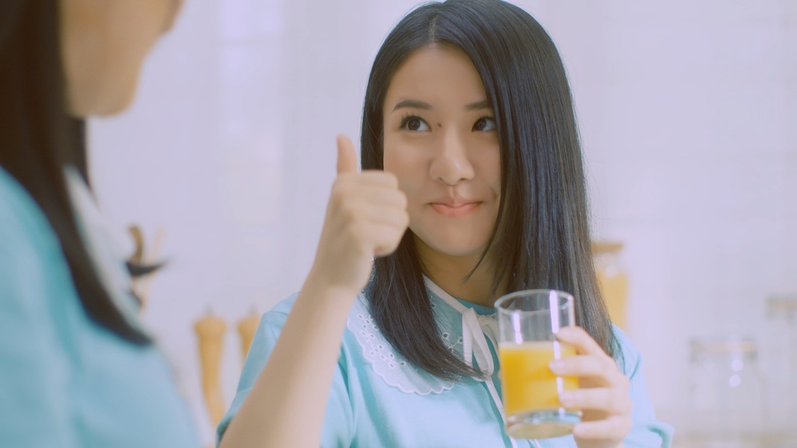 「海の色を知っているか？」MVより　©STU/KING RECORDS