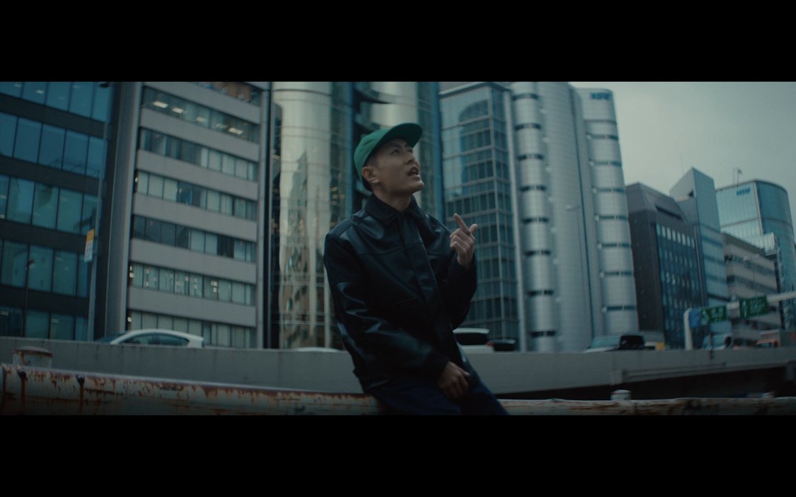 「恋におちたら feat. 空音&☆Taku Takahashi」MV場面写真