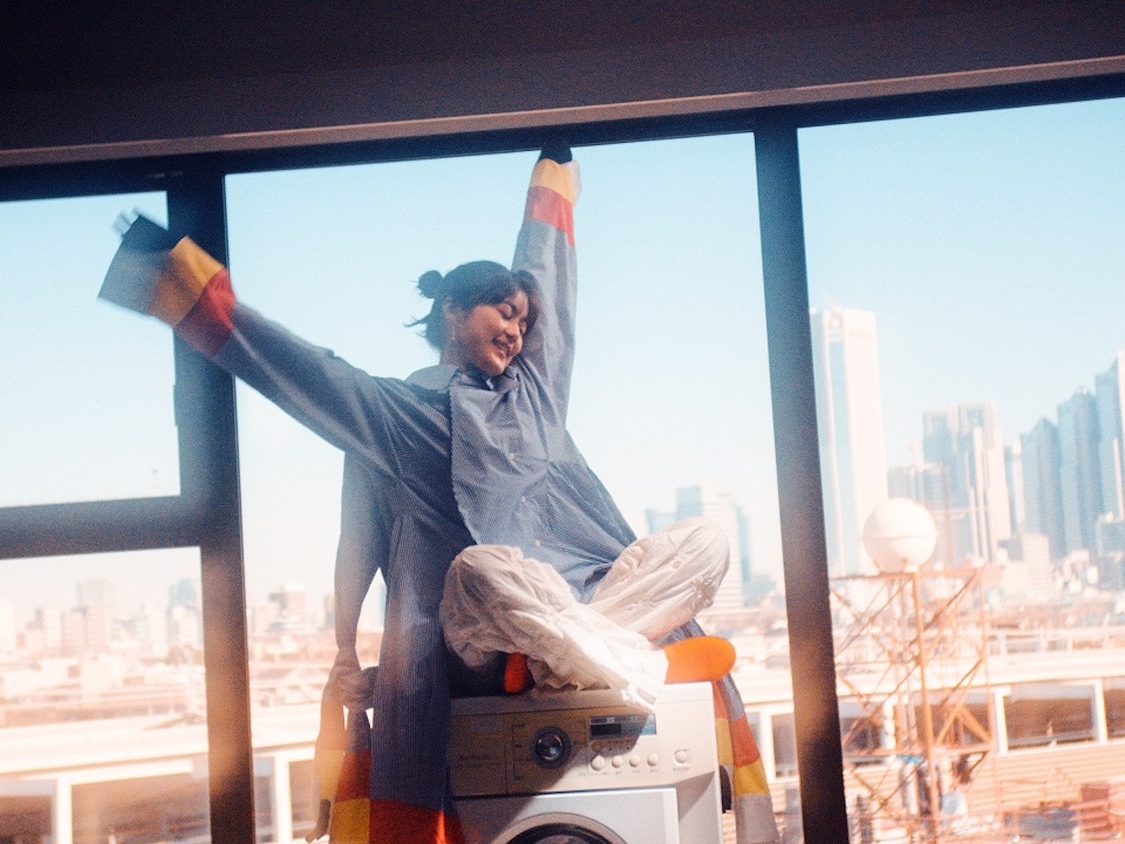 生田絵梨花「Laundry」MVより