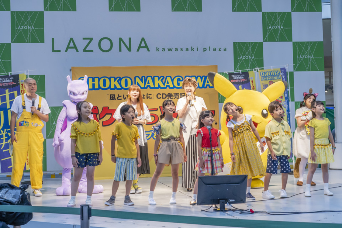 小林幸子&中川翔子「風といっしょに」発売記念「&mall」presents ＜ポケだちツアー＞（神奈川県・三井ショッピングパーク ラゾーナ川崎 2F ルーファ広場　グランドステージ）