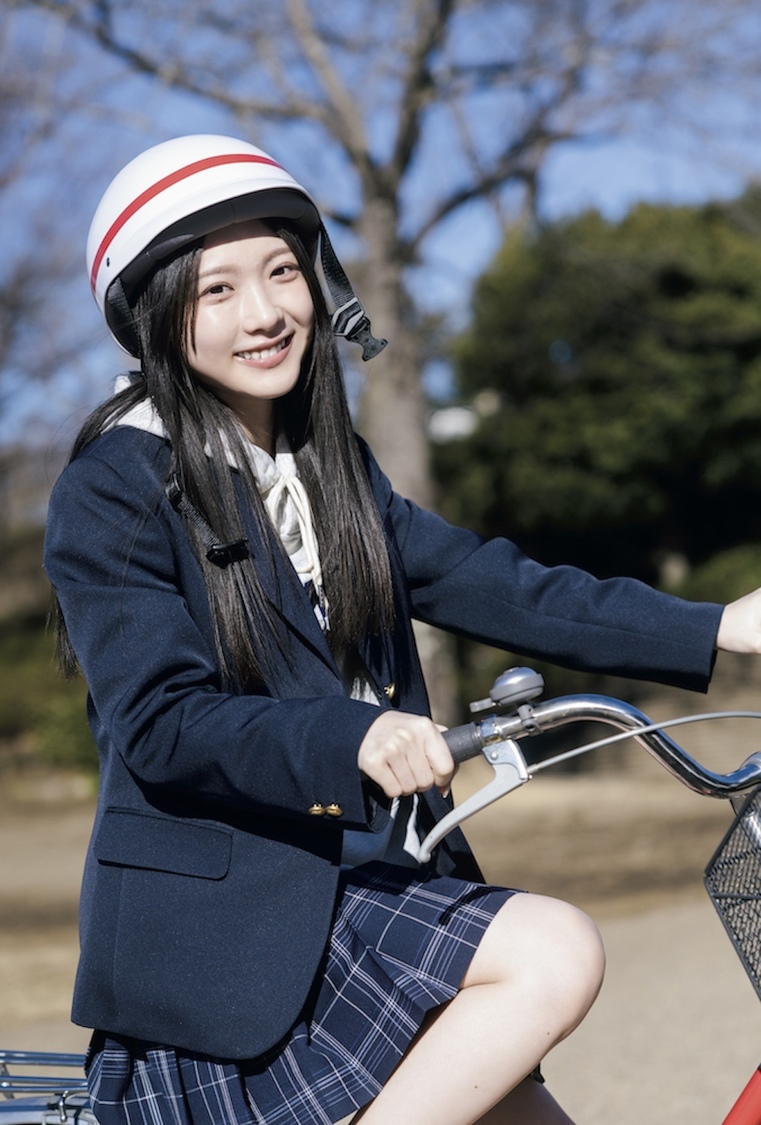 『B.L.T.graduation2024高校卒業』ローソンエンタテインメント購入特典ポストカード【谷口愛季（櫻坂46）】