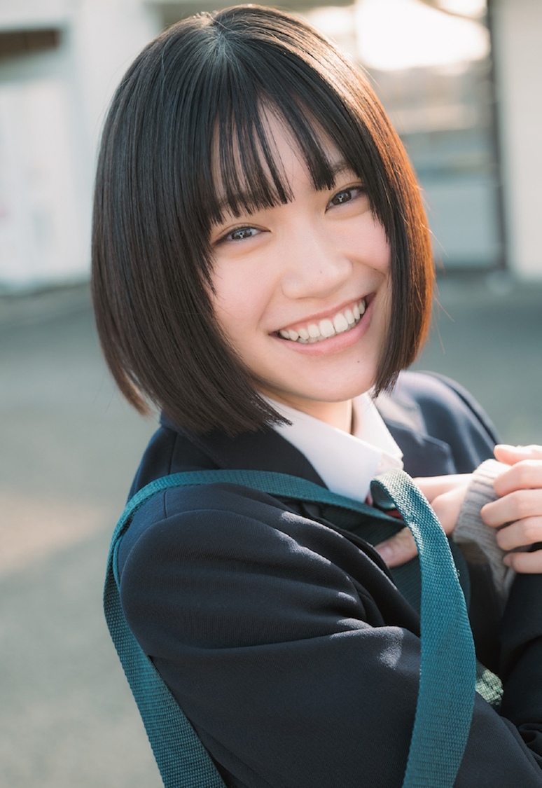 📸 画像：『B.L.T.graduation2024高校卒業』セブンネット