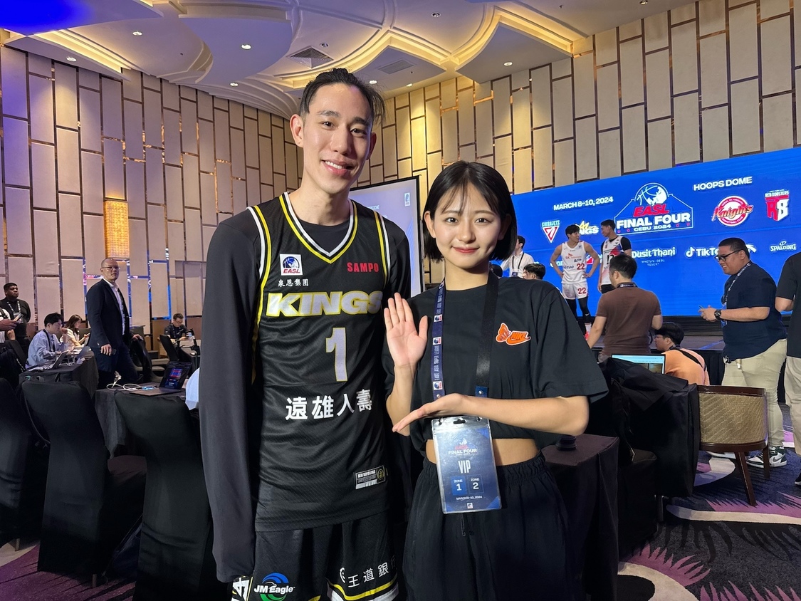  すみぽん（高倉菫）＆新北キングス：ジョセフ・リン選手