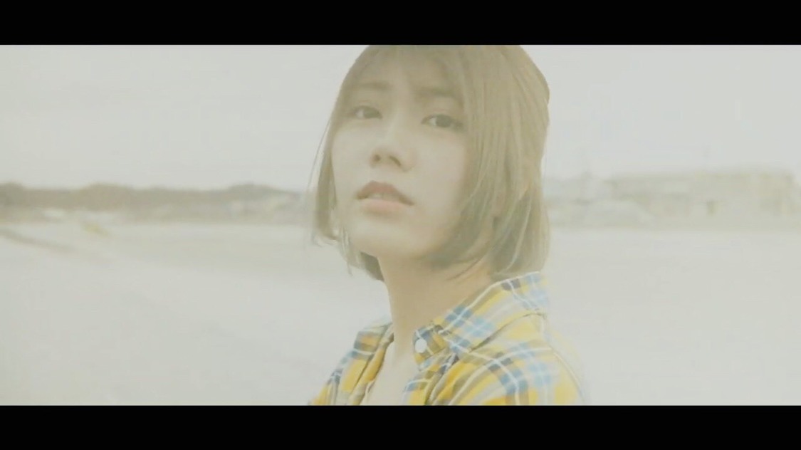 ナナイロ「サマーガール」MVより