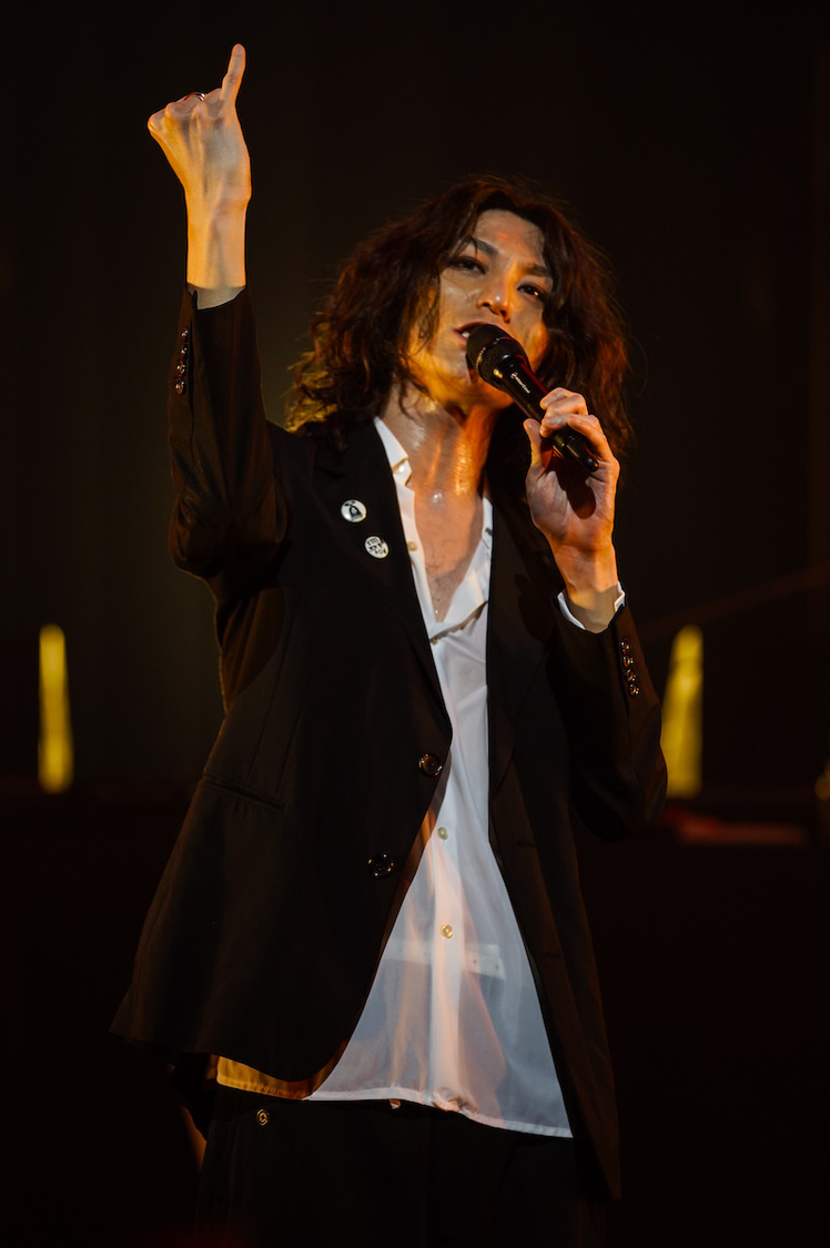 ドレスコーズ｜＜EVIL LINE RECORDS 5th Anniversary FES.“EVIL A LIVE” 2019＞（写真提供：キングレコード）