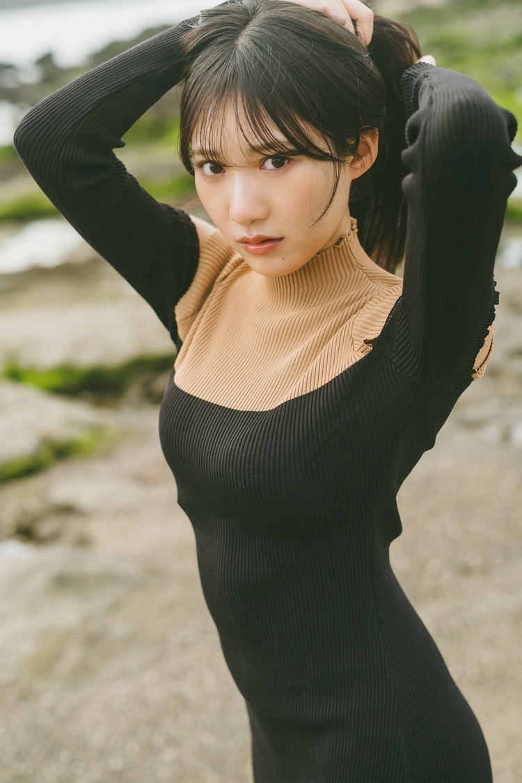 『SPA !デジタル写真集　横野すみれ「ふわふわもっちり」』より