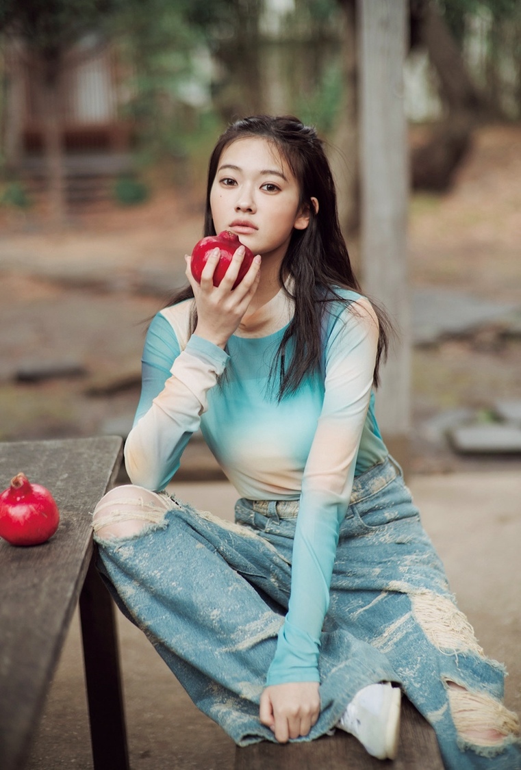 『B.L.T.2024年5月号』セブンネットショッピング購入特典ポストカード【奥田いろは（乃木坂46）】