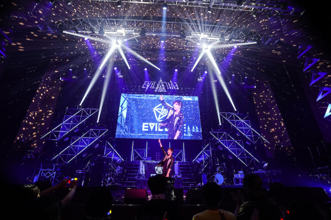 TeddyLoid｜＜EVIL LINE RECORDS 5th Anniversary FES.“EVIL A LIVE” 2019＞（写真提供：キングレコード）