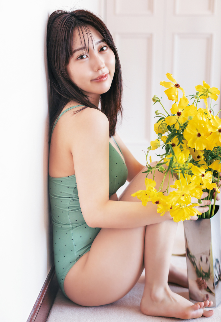 田中美久『ヤングチャンピオン』とじ込み両面ポスター（Ⓒ大辻隆広（秋田書店））