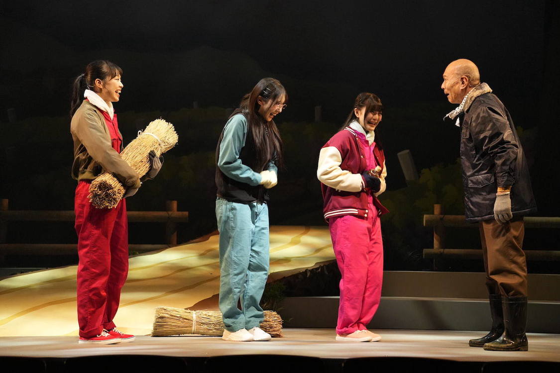 舞台＜ワインガールズ＞