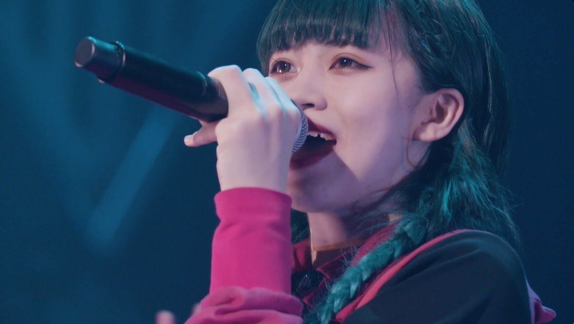 ＜NEW EMPiRE TOUR “EVOLUTiONS”＞ライブ映像